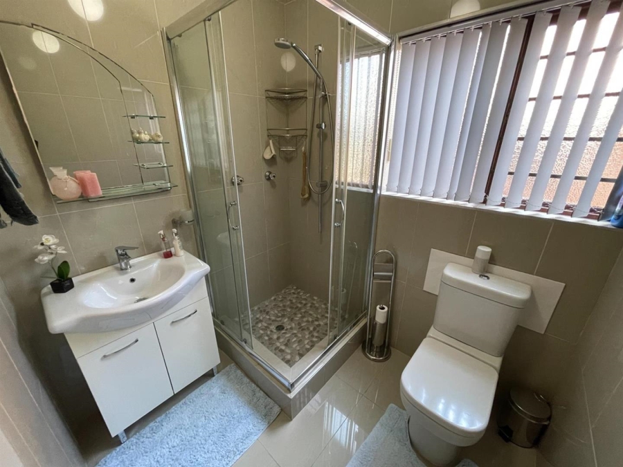 4 Bedroom Property for Sale in Tergniet Western Cape